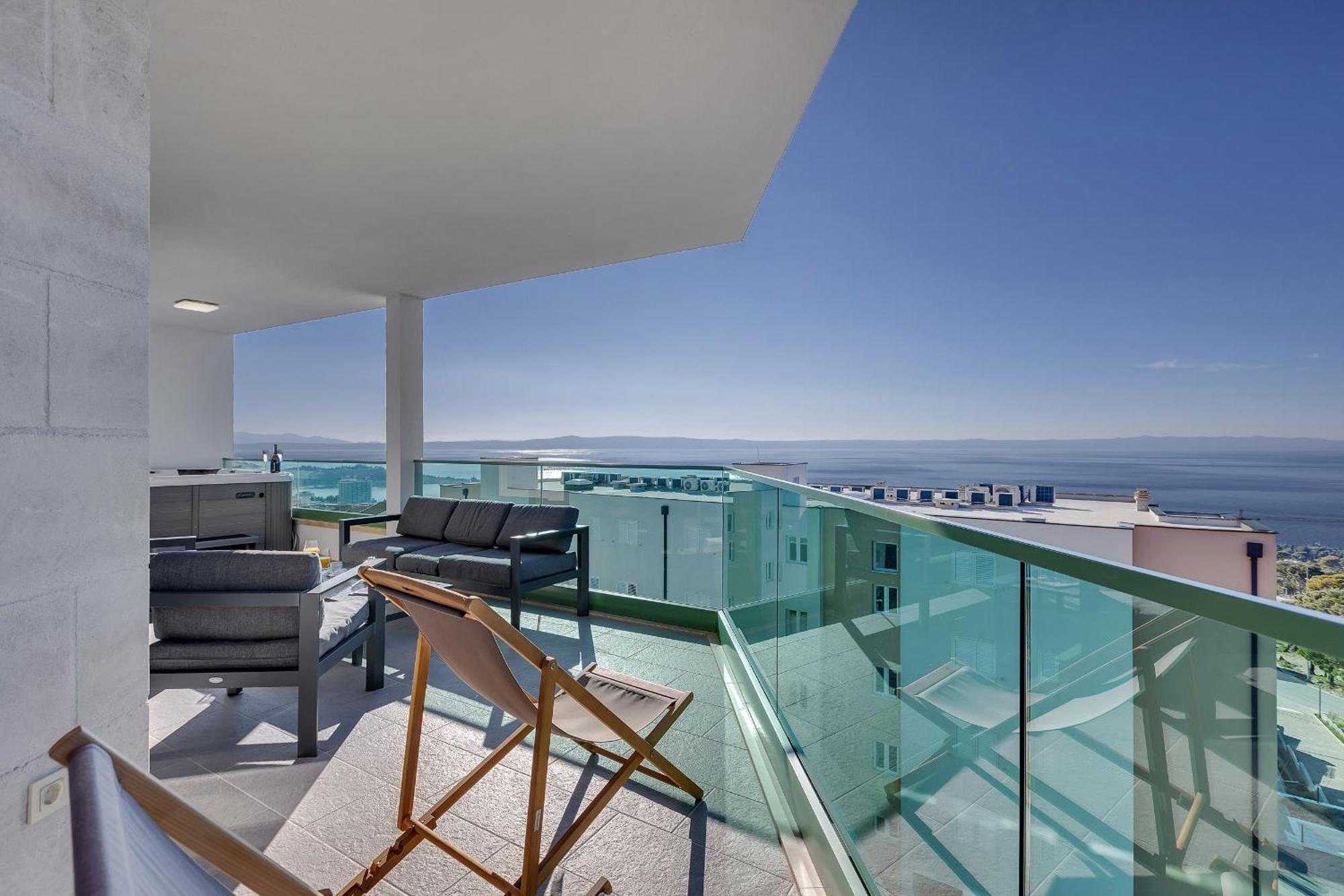 Exclusive Penthouse Big Blue With Private Jacuzzi Apartment Makarska Bagian luar foto