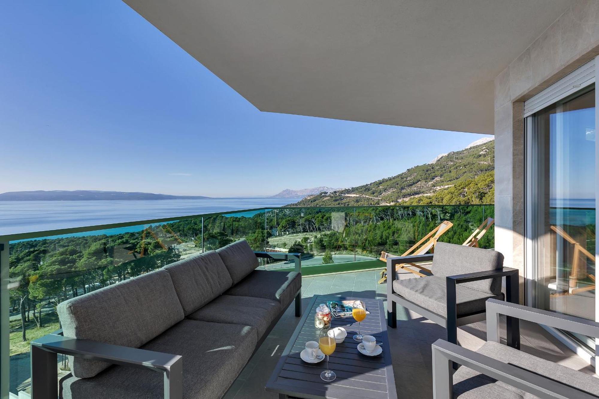 Exclusive Penthouse Big Blue With Private Jacuzzi Apartment Makarska Bagian luar foto
