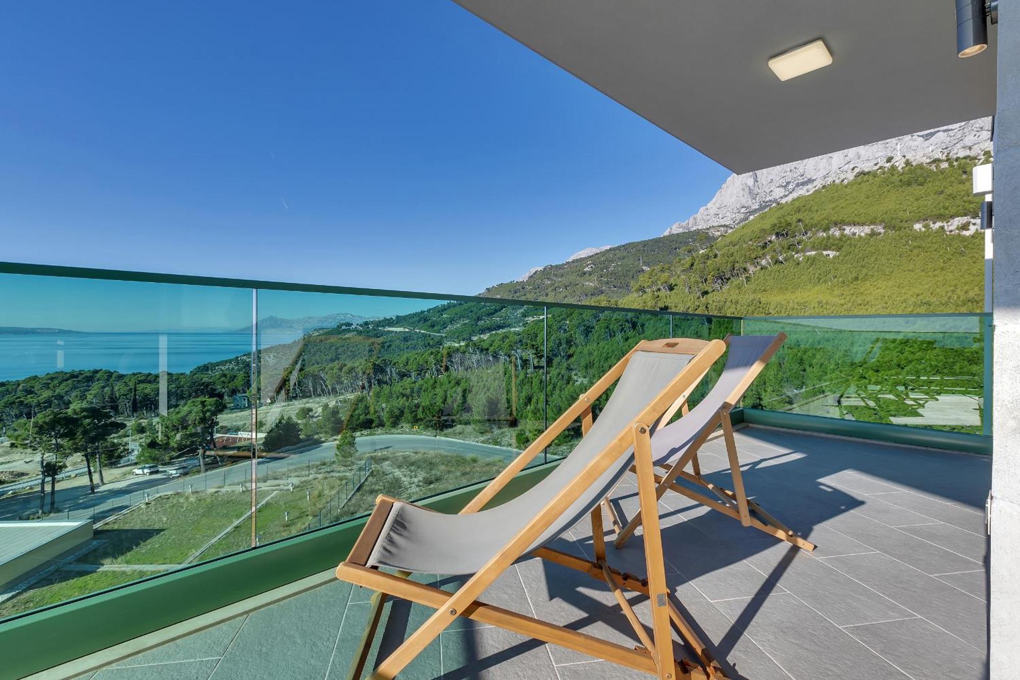 Exclusive Penthouse Big Blue With Private Jacuzzi Apartment Makarska Bagian luar foto