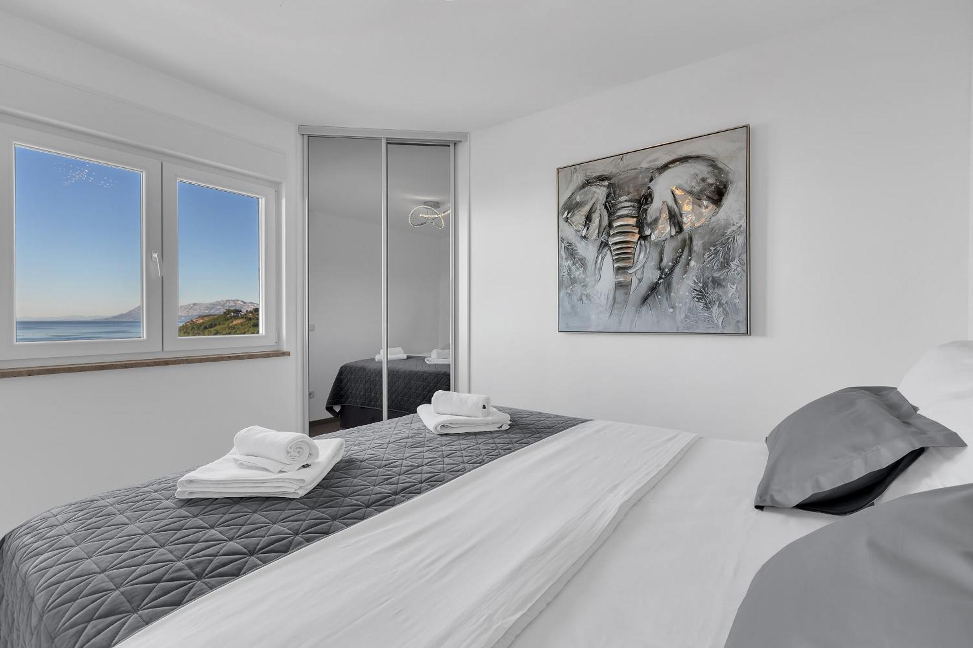 Exclusive Penthouse Big Blue With Private Jacuzzi Apartment Makarska Bagian luar foto