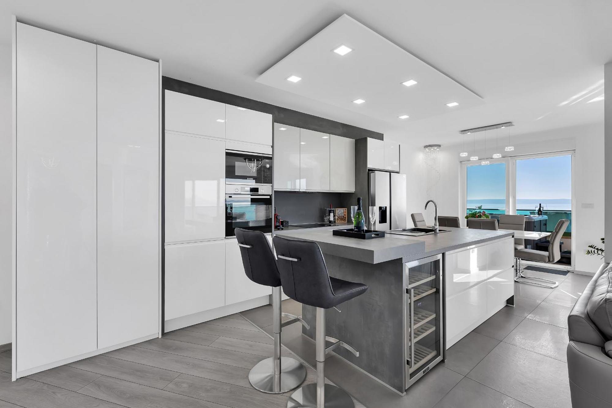 Exclusive Penthouse Big Blue With Private Jacuzzi Apartment Makarska Bagian luar foto